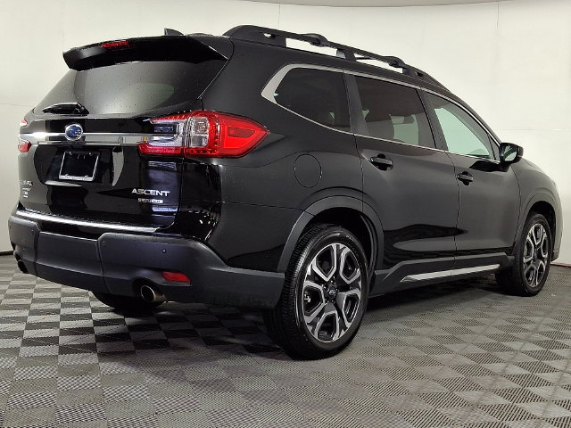 Used 2024 Subaru Ascent Limited w/ Technology Package AWD/4WD image 9