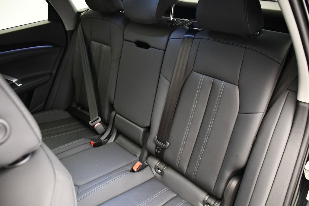 Used 2025 Audi Q5 Premium Plus w/ Premium Plus image 43
