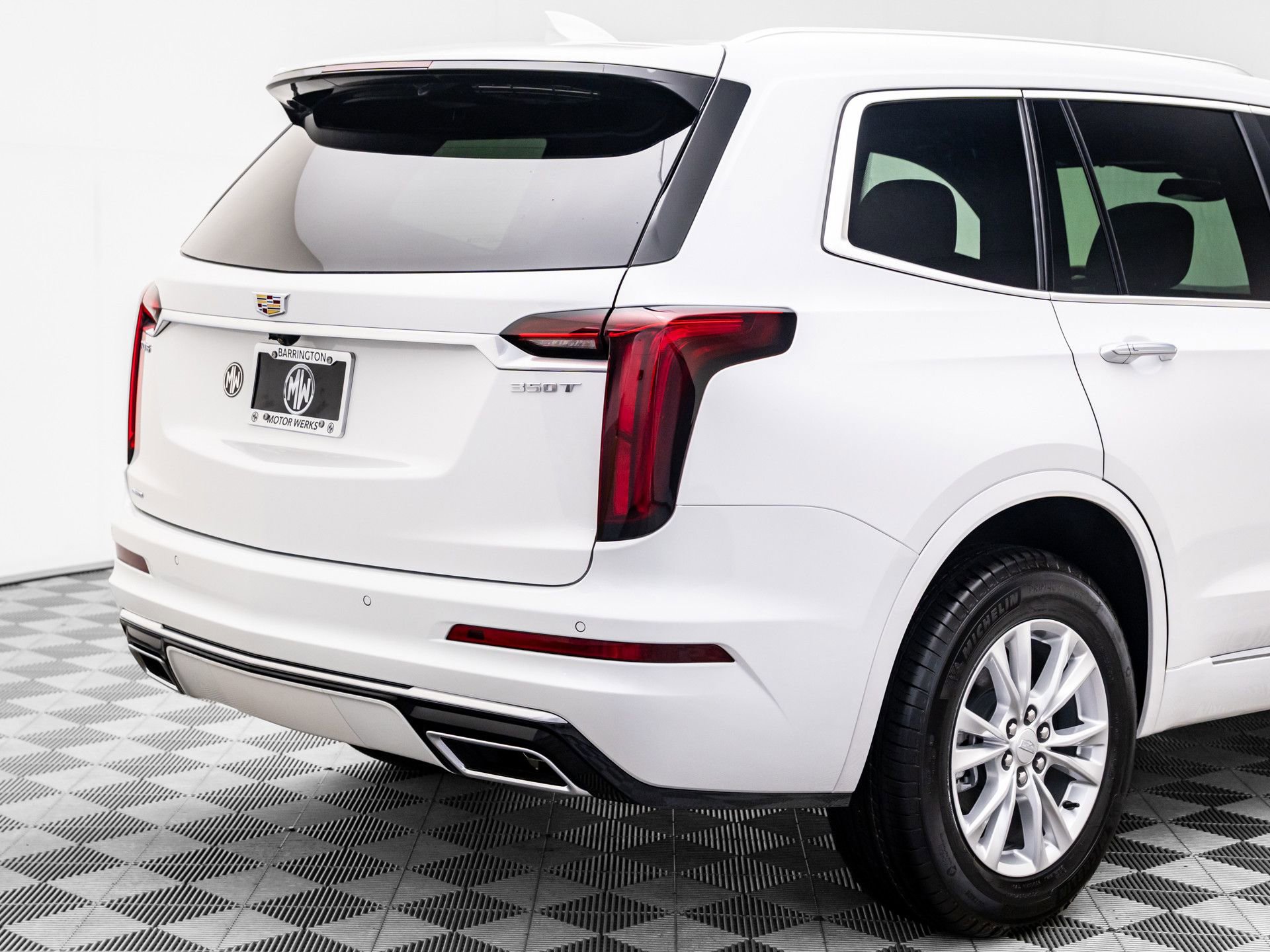 New 2025 Cadillac XT6 Luxury image 30