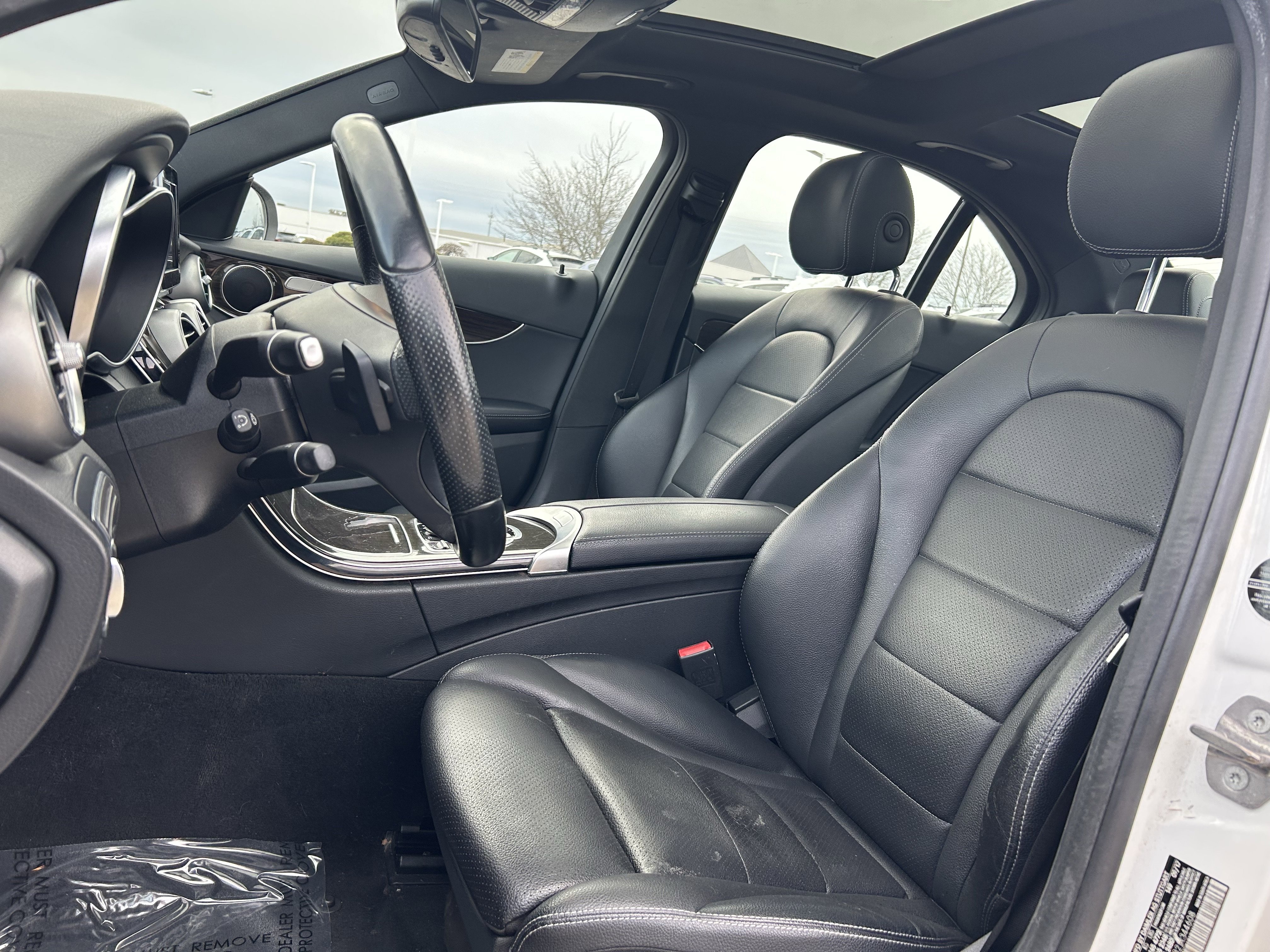 Used 2018 Mercedes-Benz C 300 4MATIC Sedan image 23