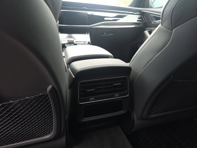 Used 2022 Audi SQ8 Prestige w/ Prestige Package AWD/4WD image 30