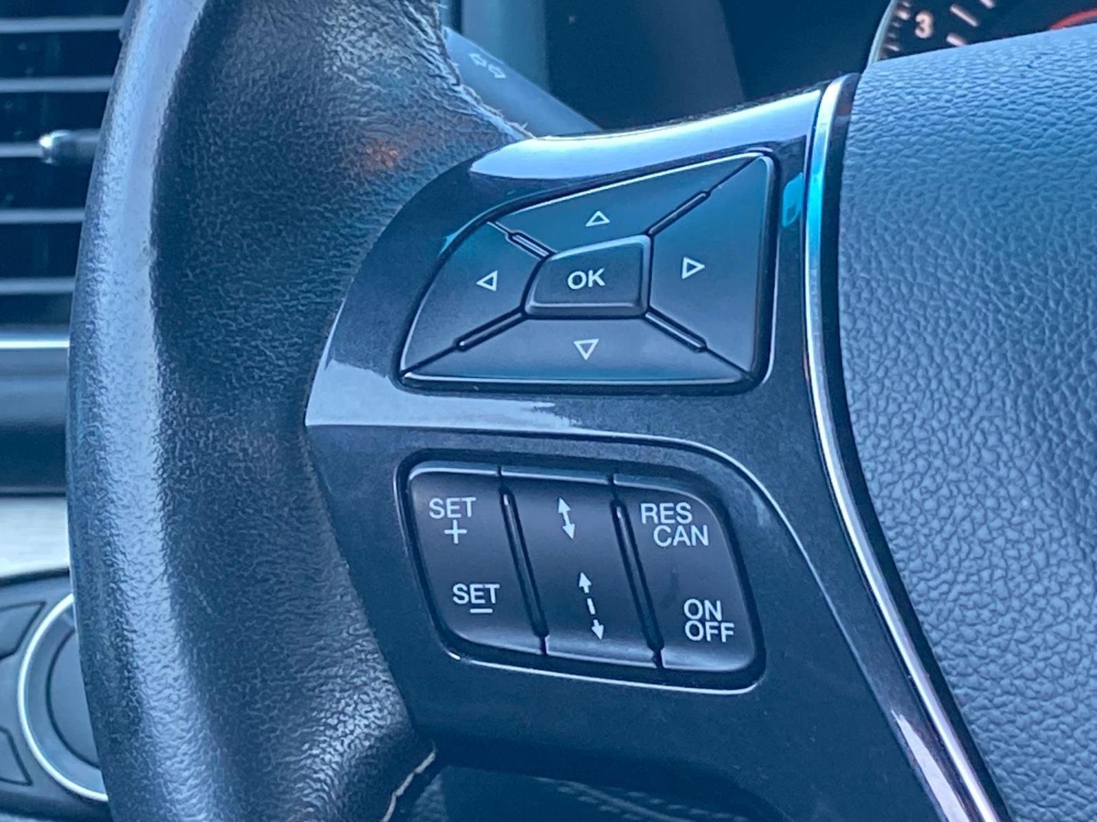 Used 2016 Ford Explorer Platinum AWD/4WD image 8