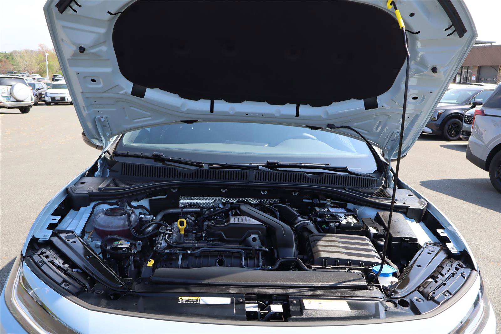 Used 2025 Volkswagen Jetta Sport image 10