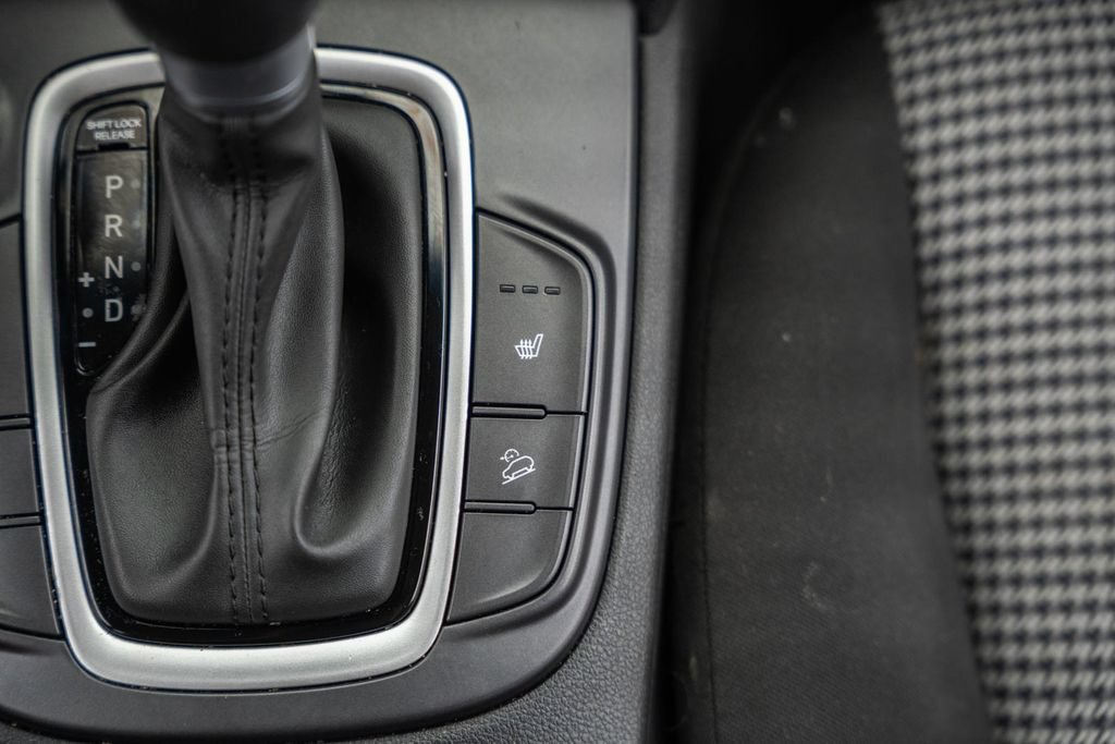 Used 2021 Hyundai Kona SEL Plus FWD image 26