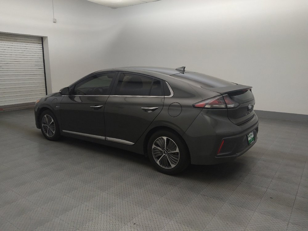 Used 2020 Hyundai Ioniq Limited FWD image 3