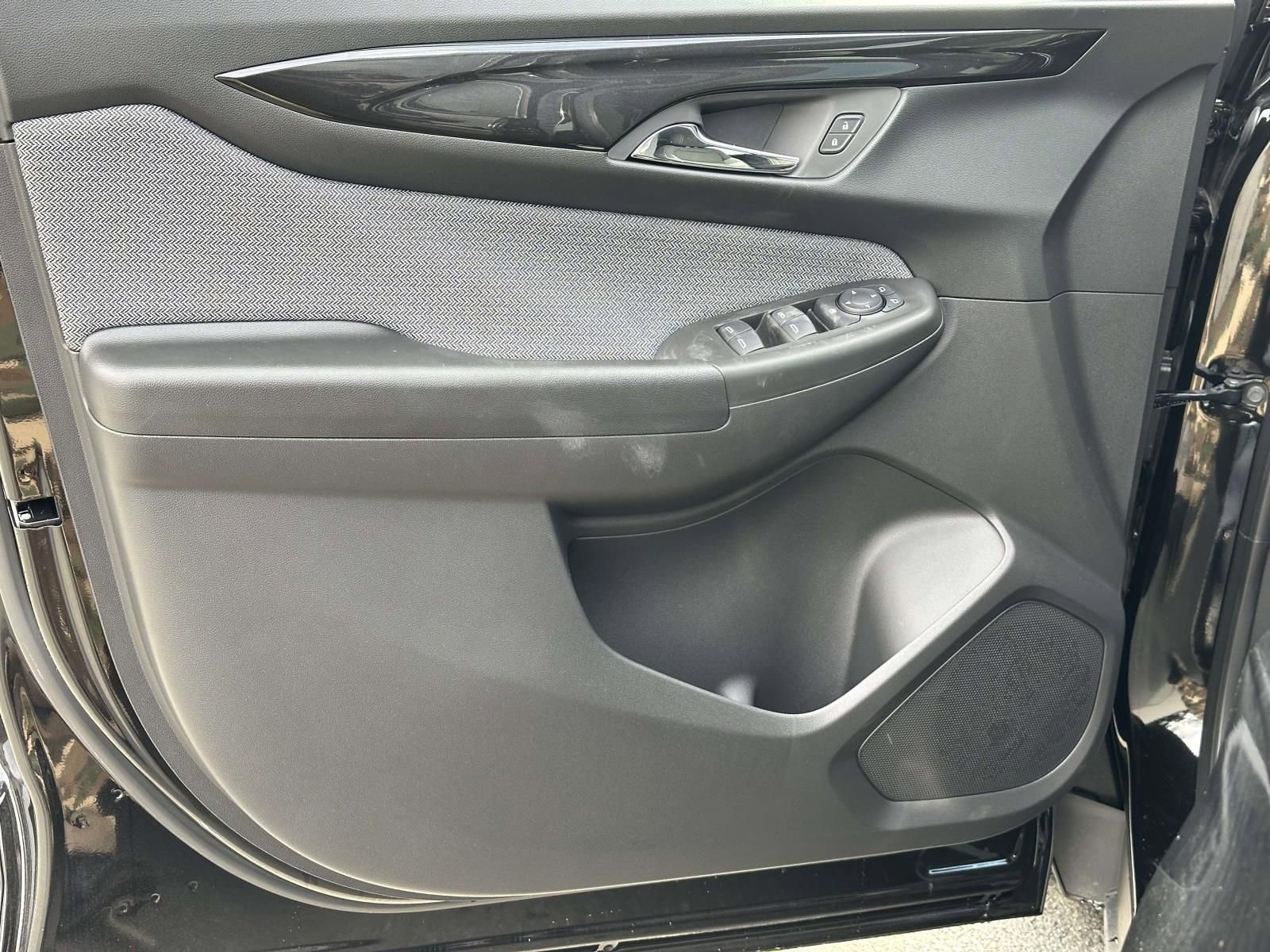 New 2026 Chevrolet TrailBlazer LT w/ LT Cold Weather Package FWD image 19