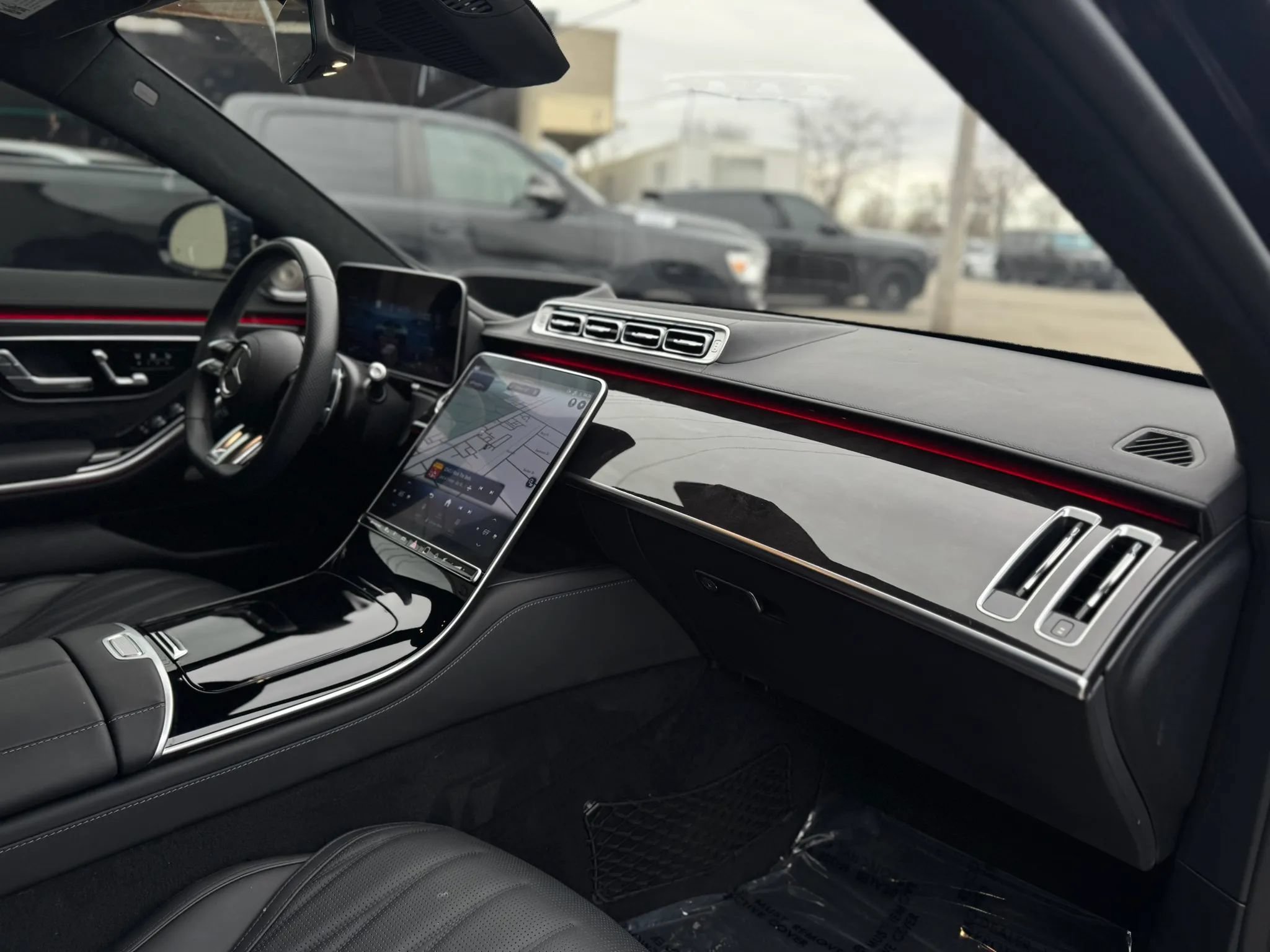 Used 2024 Mercedes-Benz S 63 AMG S image 41