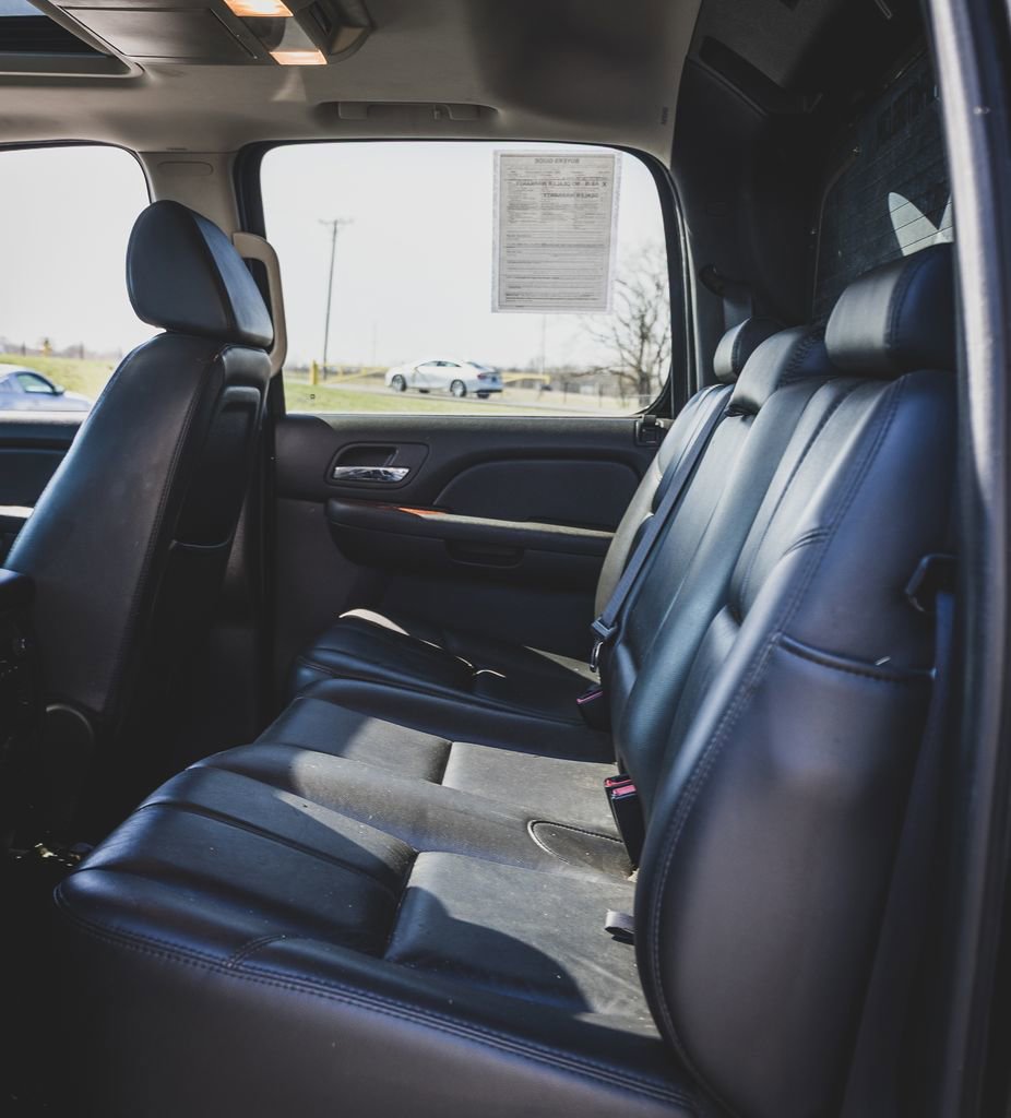 Used 2008 Chevrolet Avalanche LTZ w/ LTZ Preferred Equipment Group AWD/4WD image 17