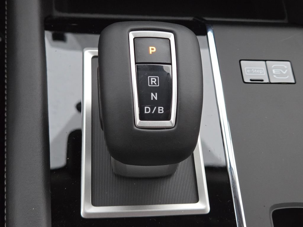 New 2026 Nissan Rogue SL AWD/4WD image 29