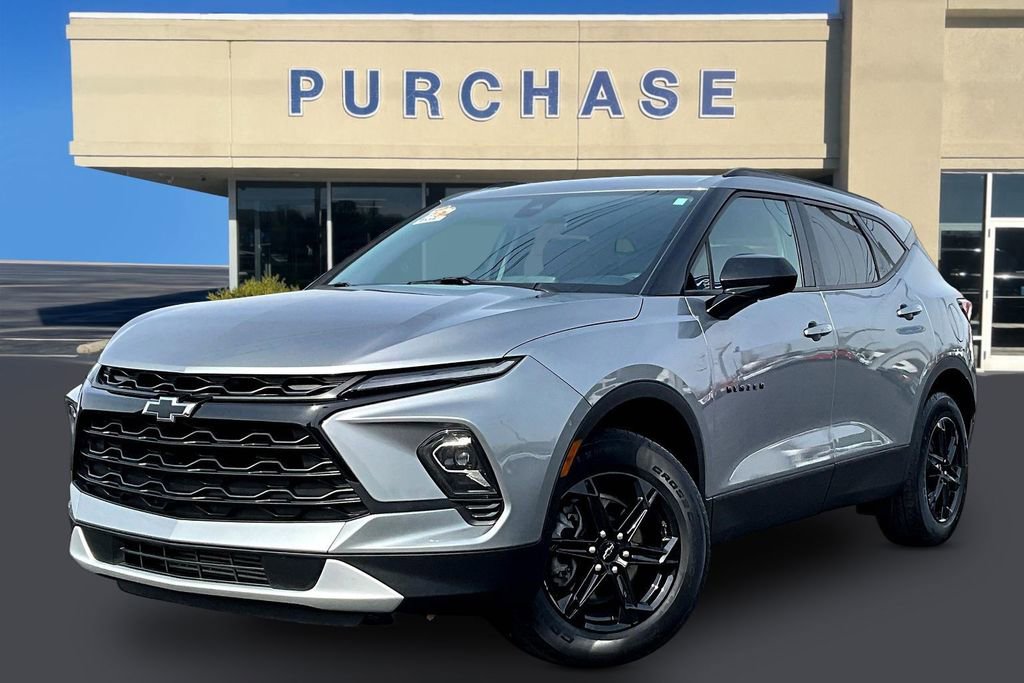 Used 2023 Chevrolet Blazer LT w/ Convenience Package image 3