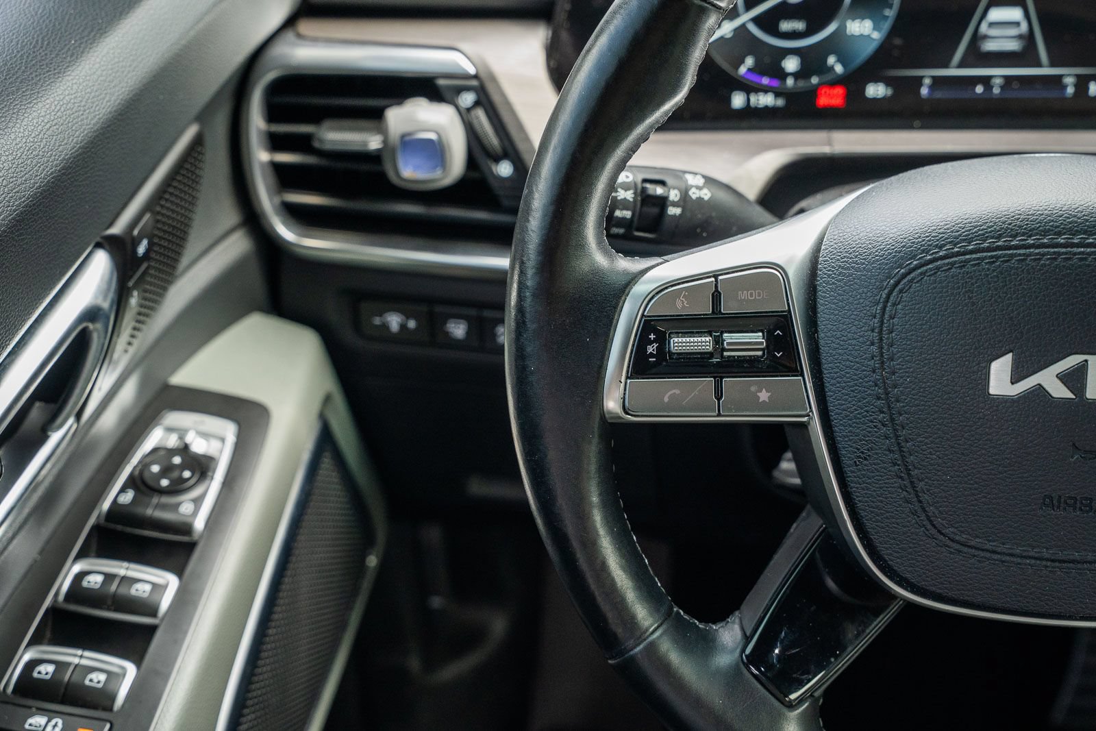 Used 2024 Kia Telluride SX Prestige X-Line AWD/4WD image 28