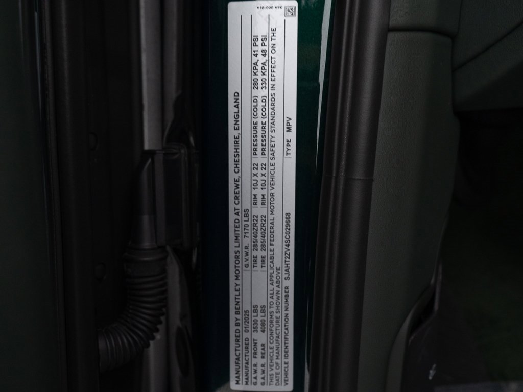 Used 2025 Bentley Bentayga Extended Wheelbase image 51