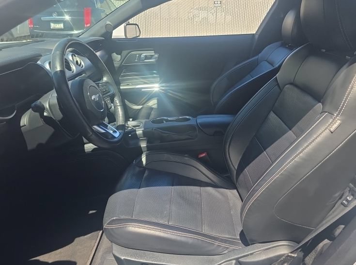 Used 2022 Ford Mustang GT Premium w/ Equipment Group 401A RWD image 7