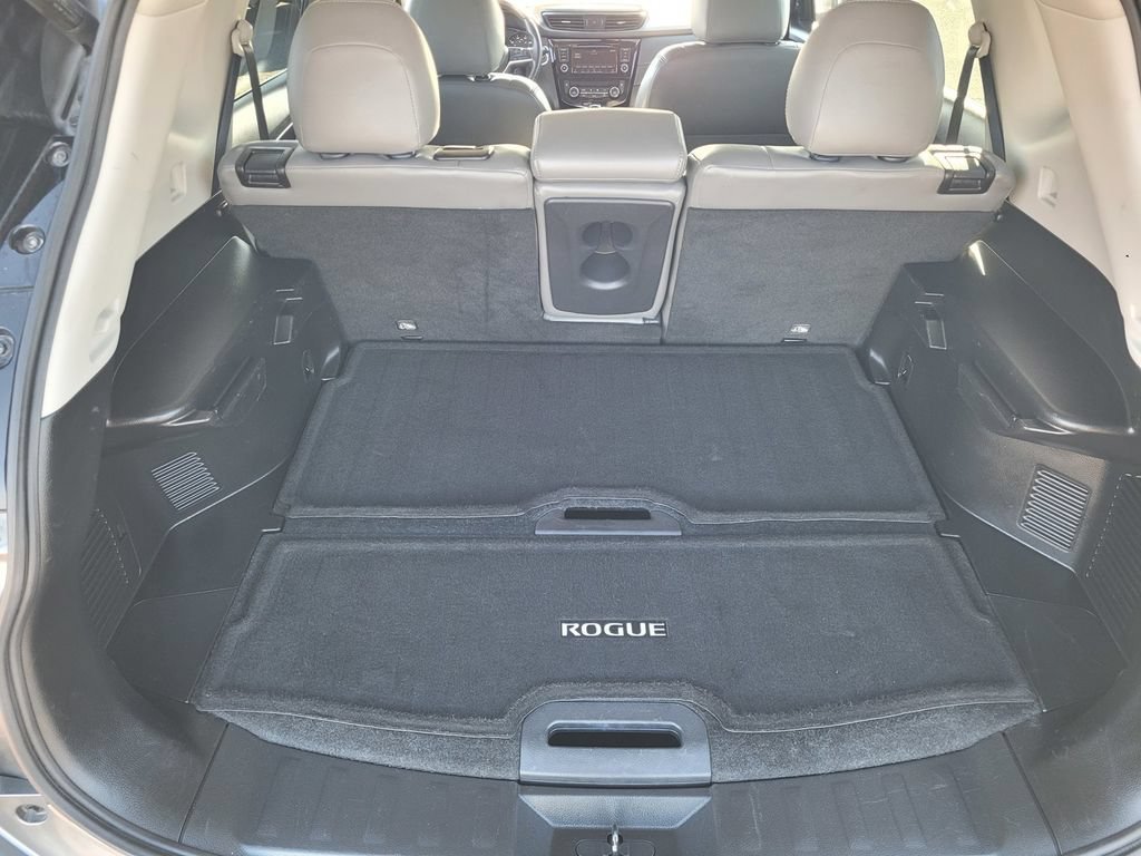 Used 2019 Nissan Rogue SV FWD image 8