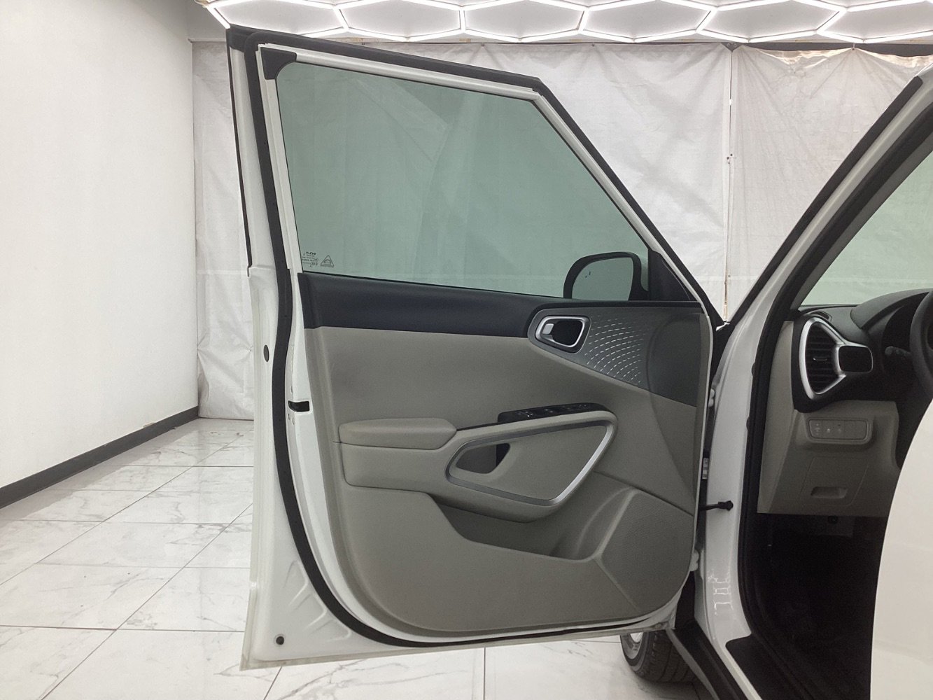 Used 2023 Kia Soul LX w/ Option Group 015 image 18