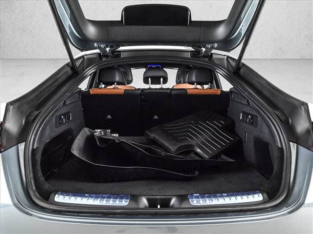 Used 2025 Mercedes-Benz GLC 300 4MATIC image 6
