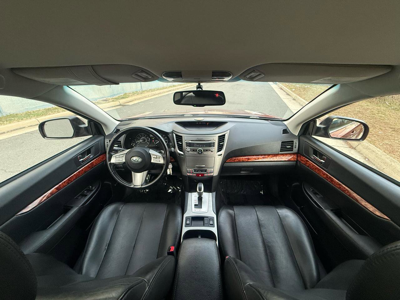 Used 2010 Subaru Legacy 3.6R Limited w/ Appearance Package 1F image 5