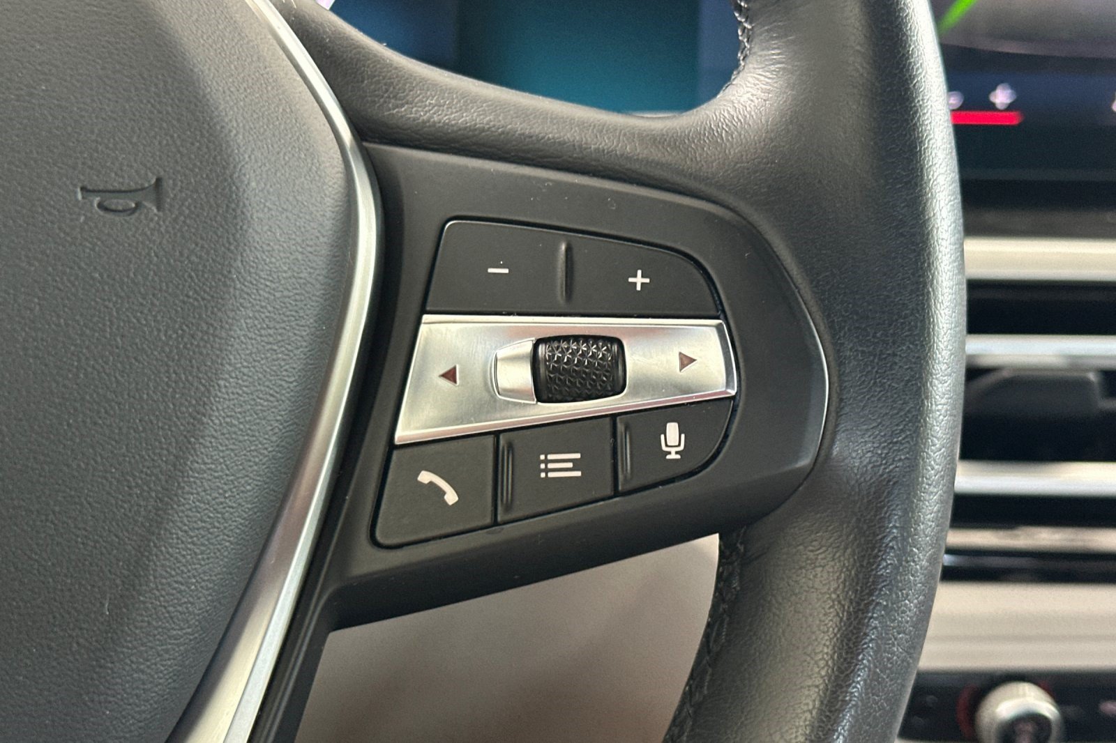 Certified 2024 BMW i4 eDrive35 w/ Premium Package RWD image 31