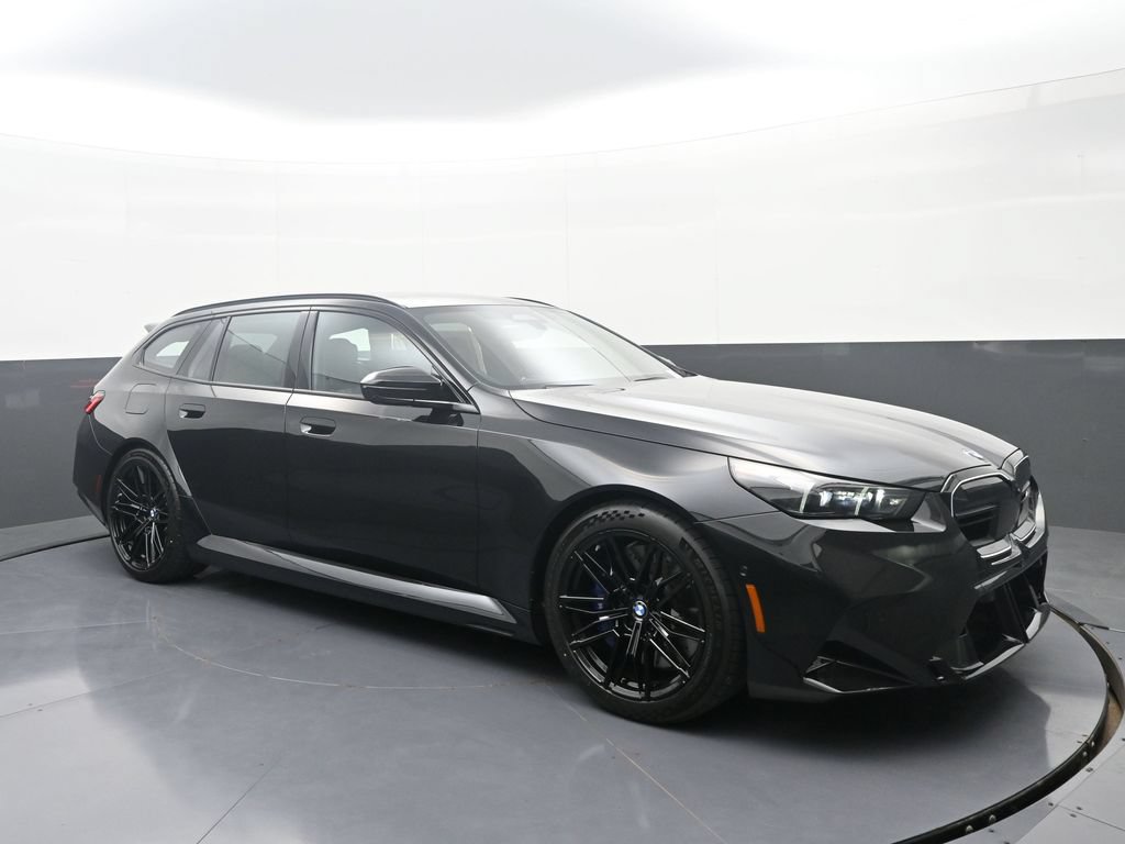 New 2027 BMW M5 Touring AWD/4WD image 3