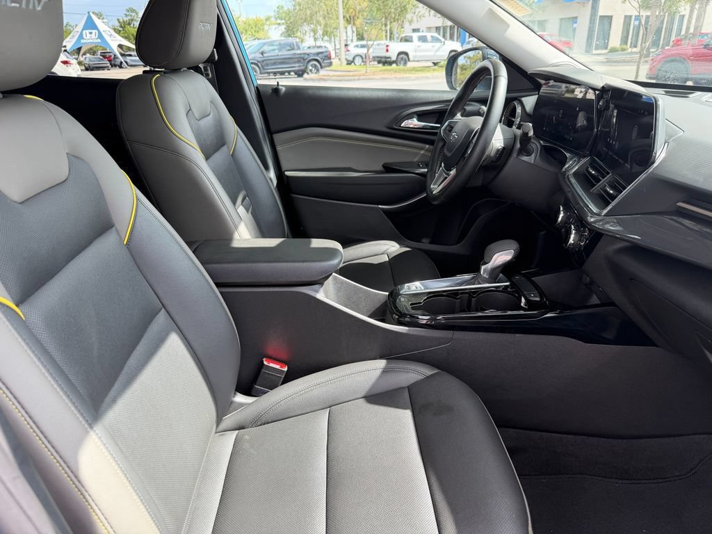 Used 2025 Chevrolet Trax ACTIV w/ Driver Confidence Package FWD image 10