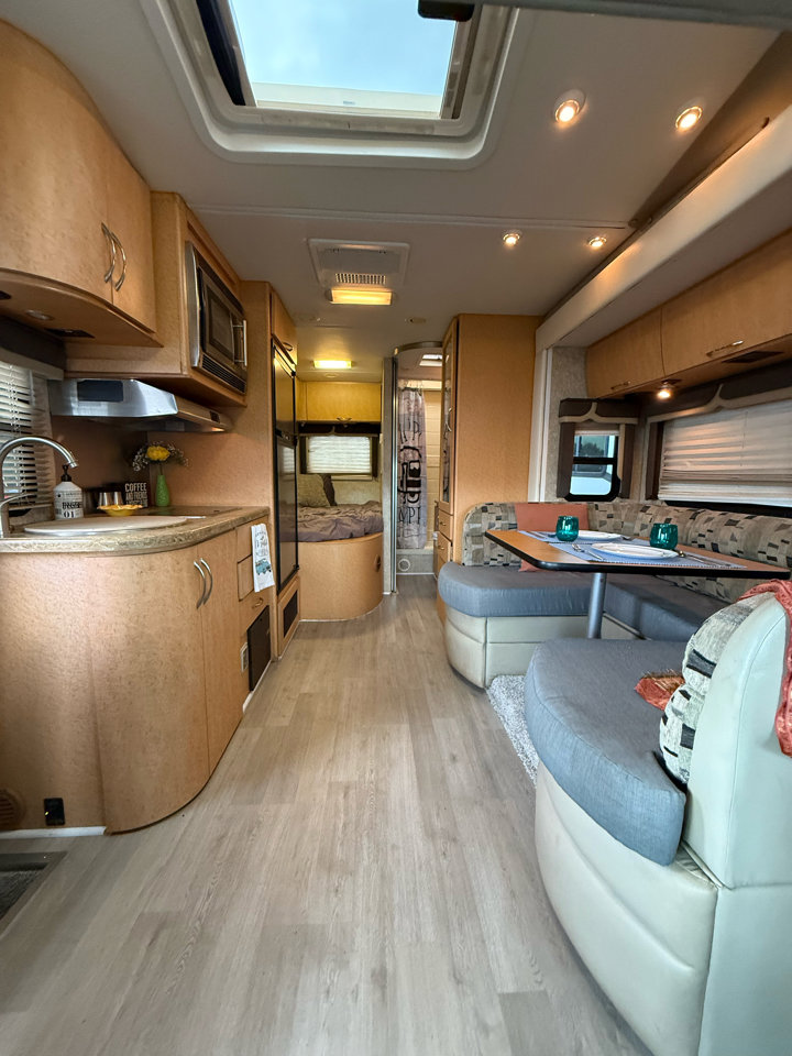 Used 2008 Dodge Sprinter 3500 image 12