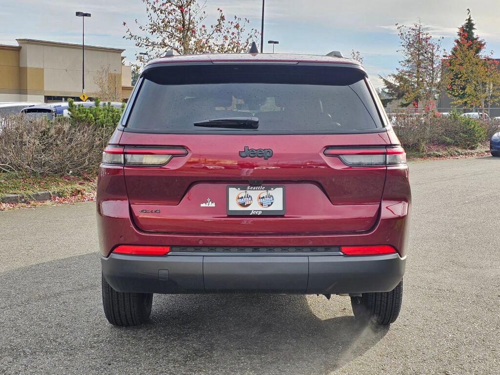 New 2025 Jeep Grand Cherokee L Altitude image 7