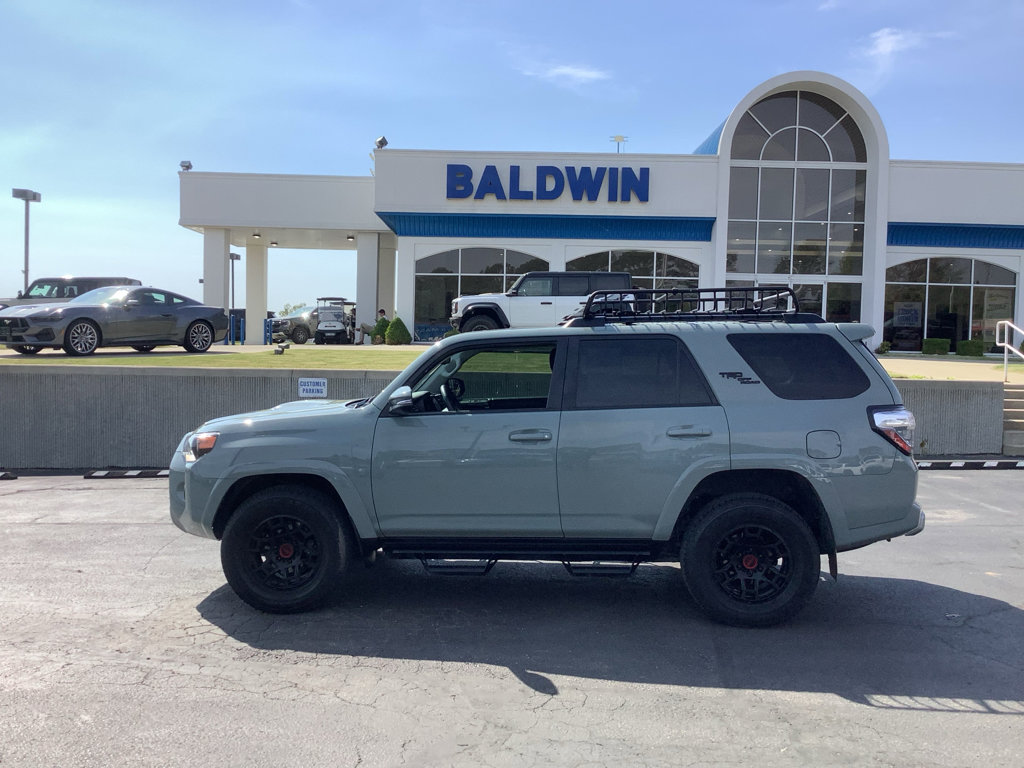 Used 2022 Toyota 4Runner TRD Off-Road Premium w/ 4Runner Black Package (TMS) image 4