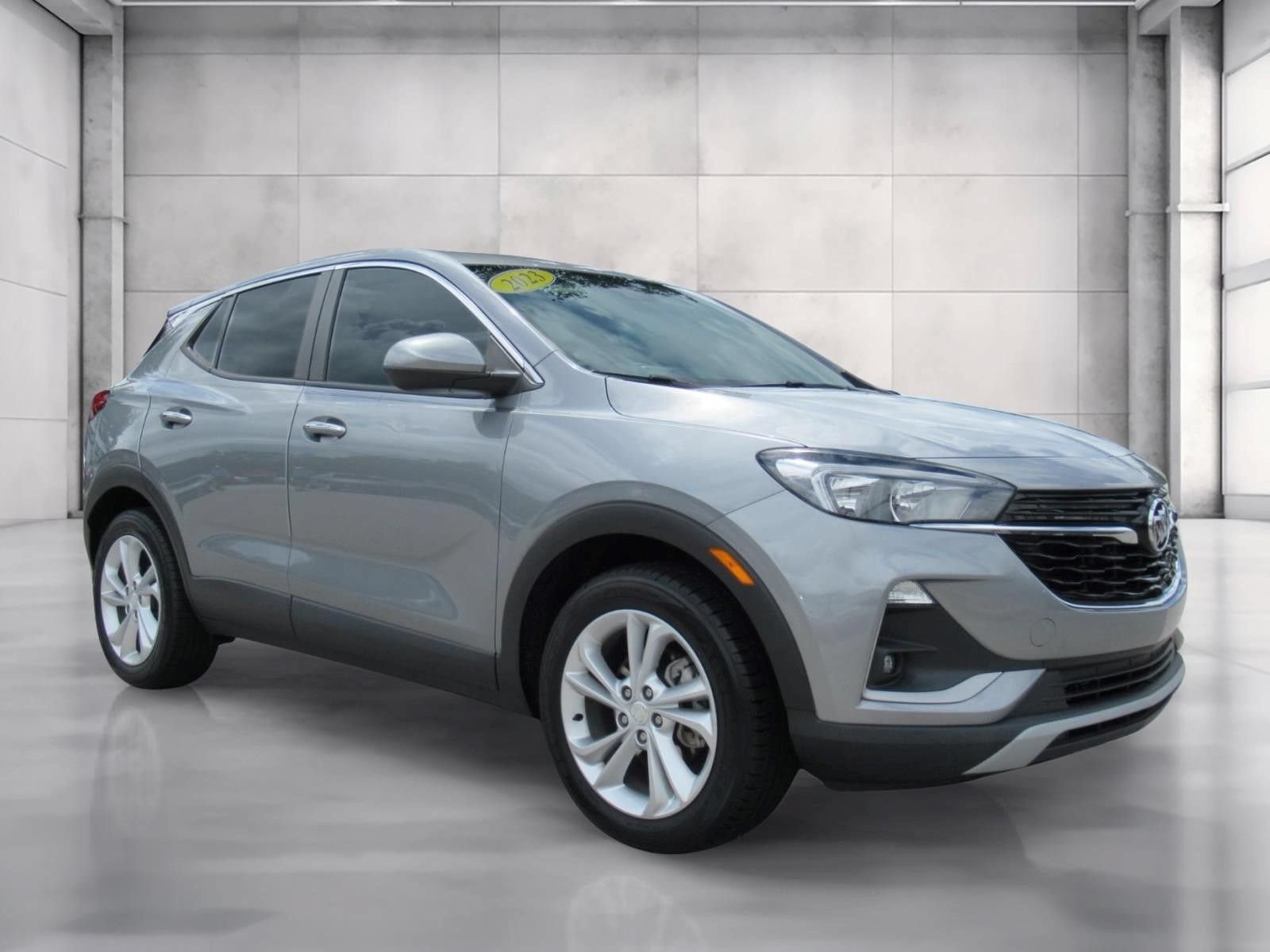 Used 2023 Buick Encore GX Preferred FWD image 1