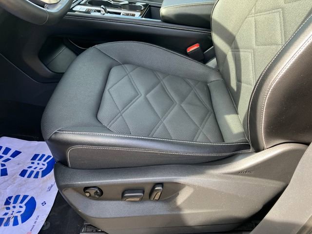 Used 2024 Volkswagen Atlas SE image 16