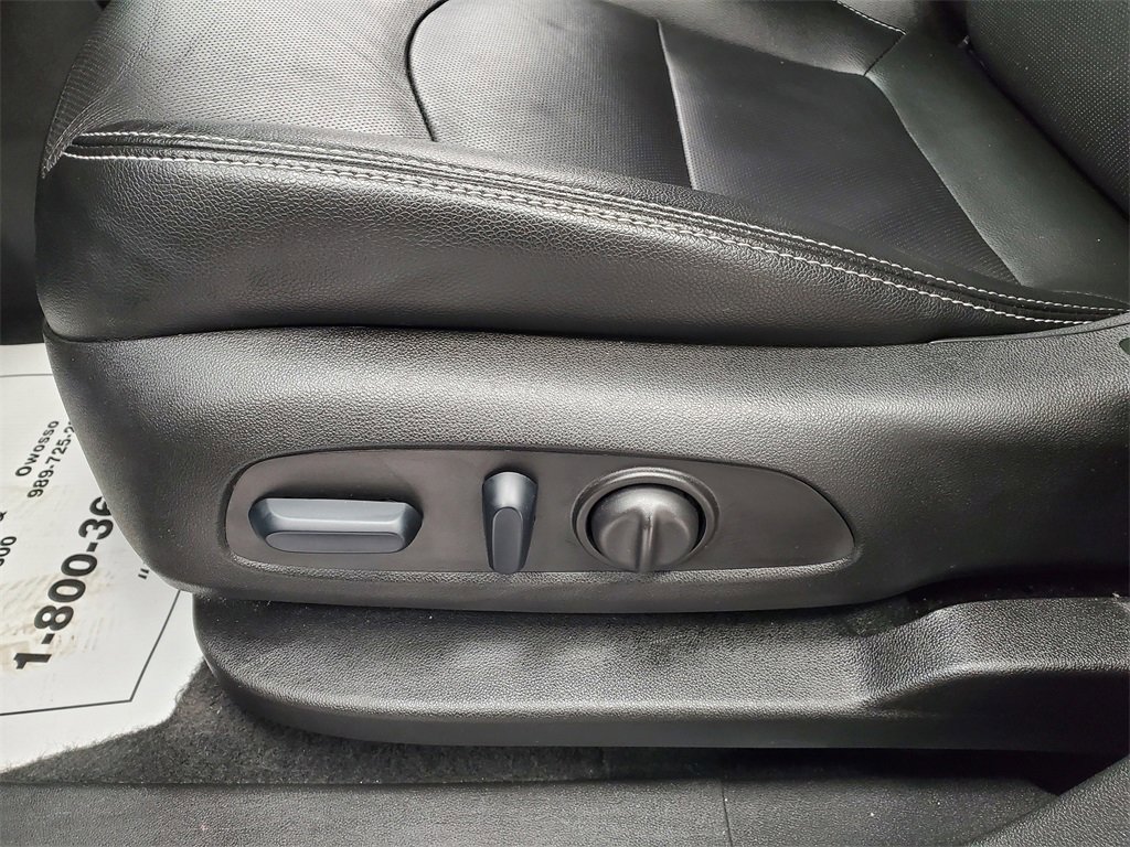 Used 2024 GMC Terrain SLT image 10