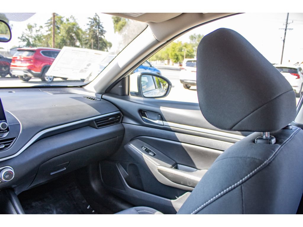 Used 2022 Nissan Altima 2.5 SV AWD/4WD image 21