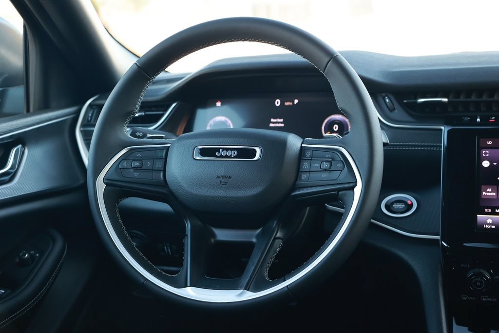 New 2026 Jeep Grand Cherokee Laredo RWD image 23