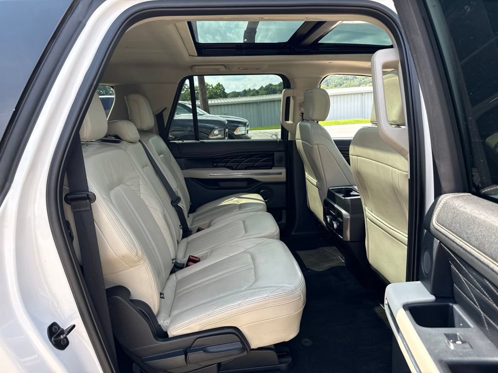 Used 2018 Ford Expedition Max Platinum AWD/4WD image 14
