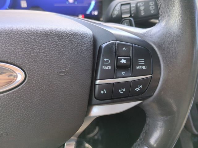 Used 2020 Ford Explorer Platinum w/ Premium Technology Package image 30
