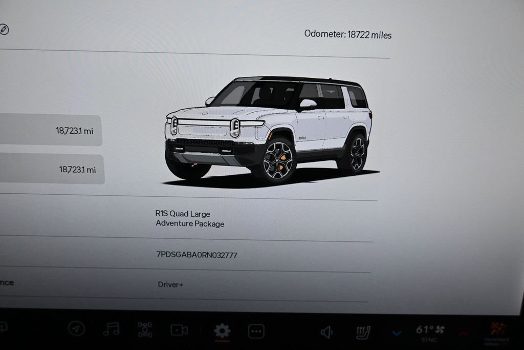 Used 2024 Rivian R1S Adventure AWD/4WD image 18