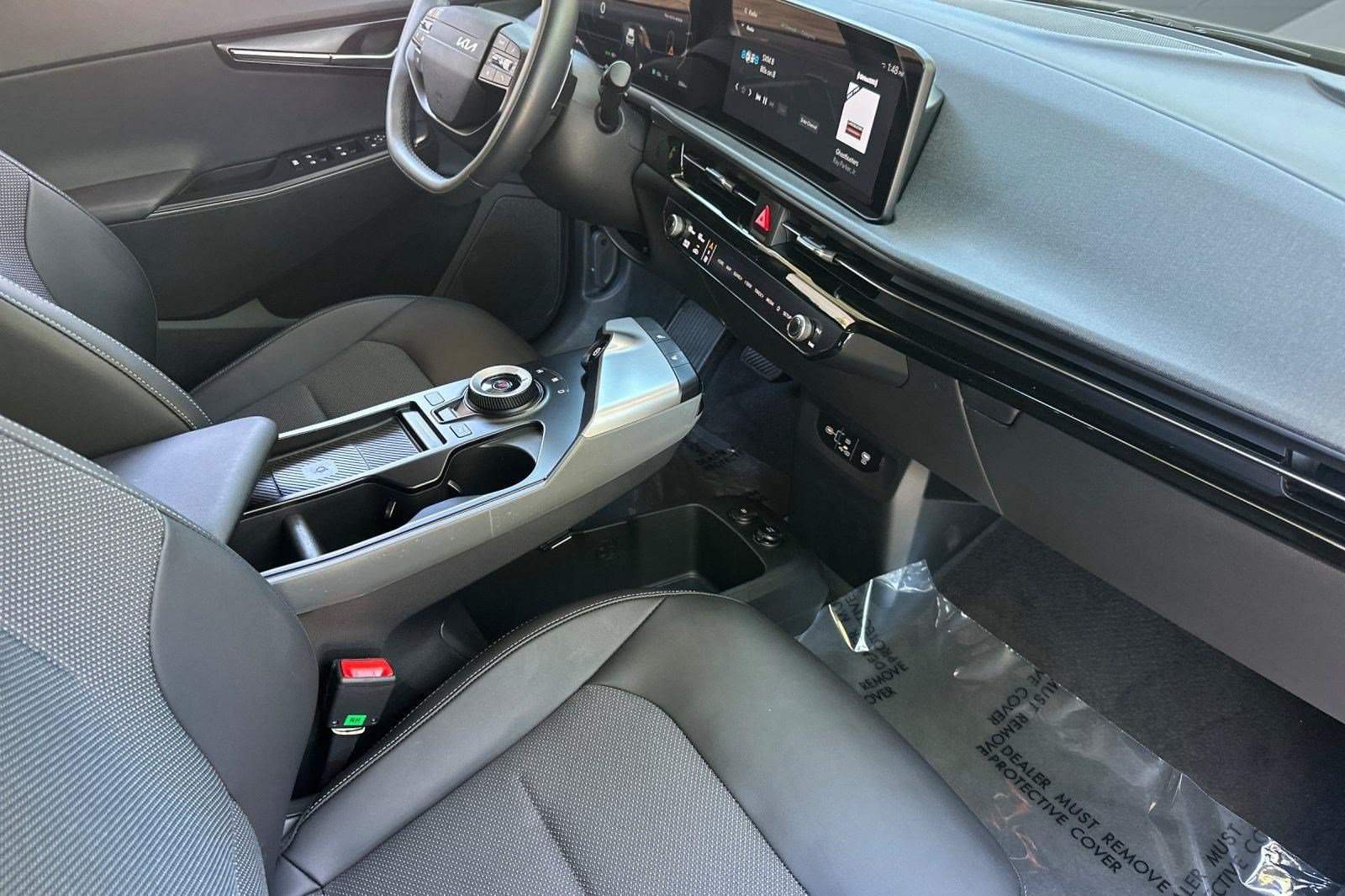 Used 2025 Kia EV6 Light RWD image 36