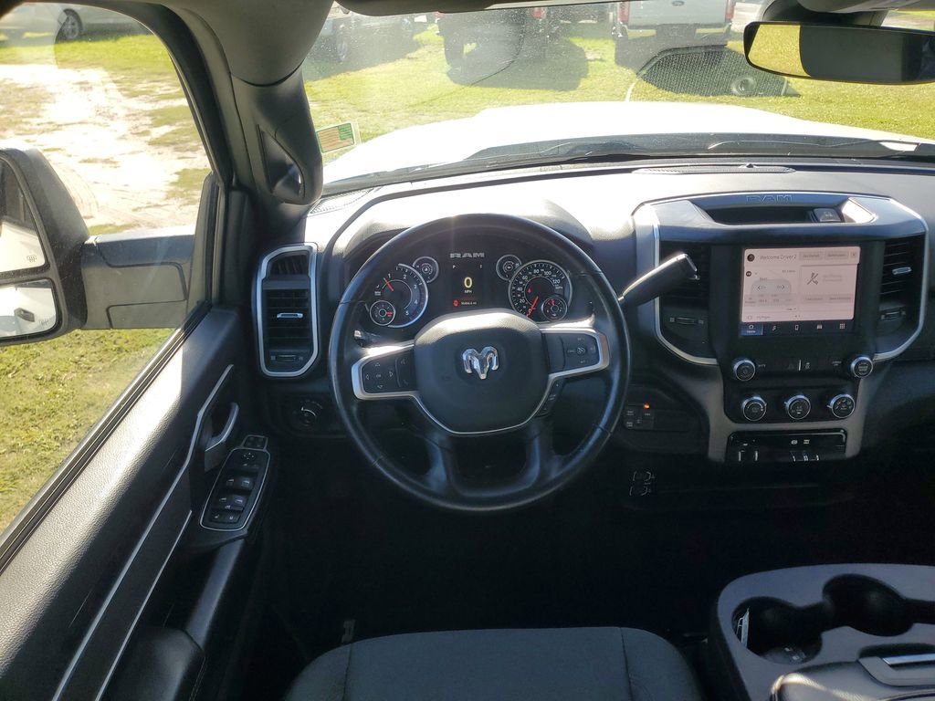 Used 2024 RAM 2500 Big Horn AWD/4WD image 27