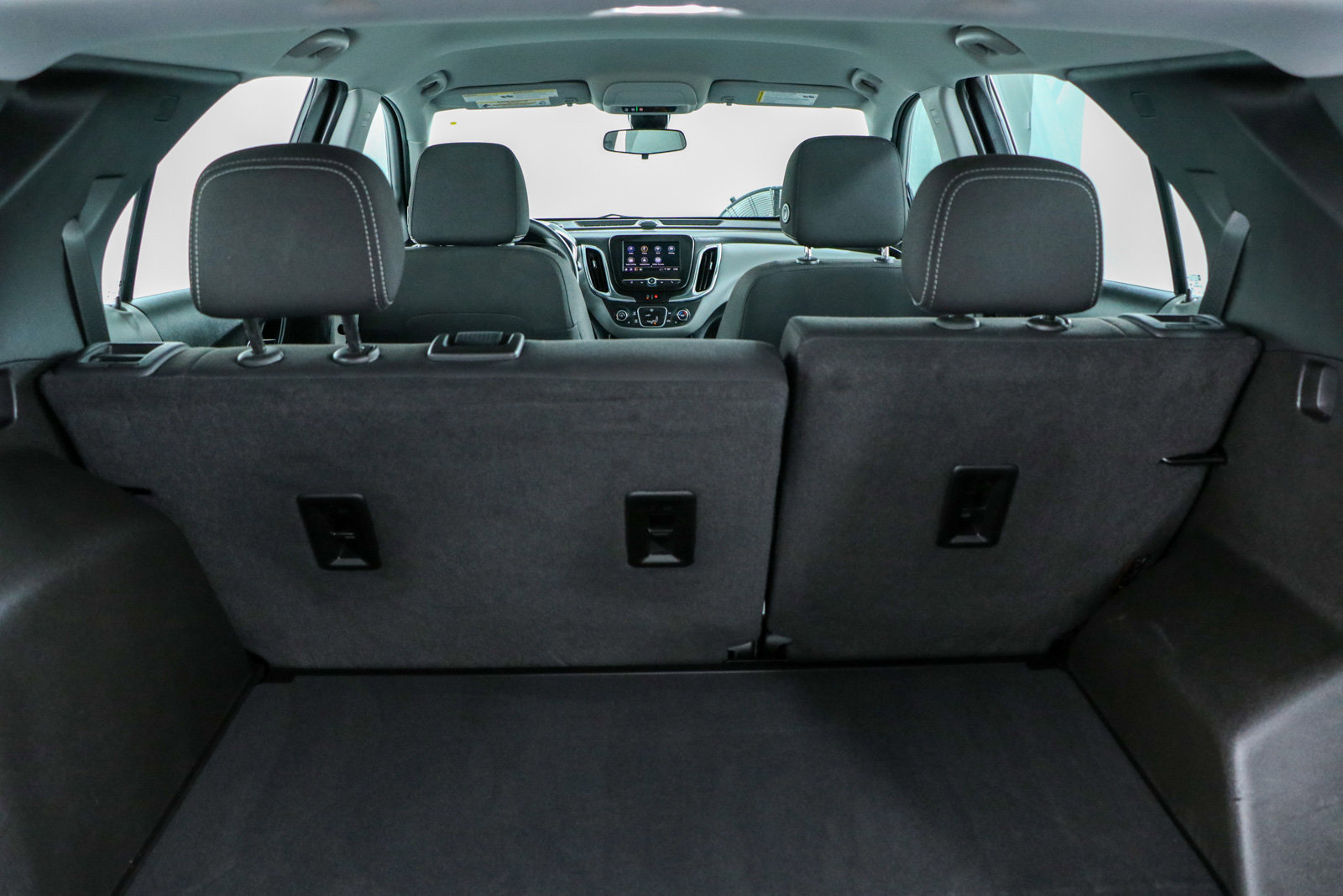 Used 2022 Chevrolet Equinox LS image 29