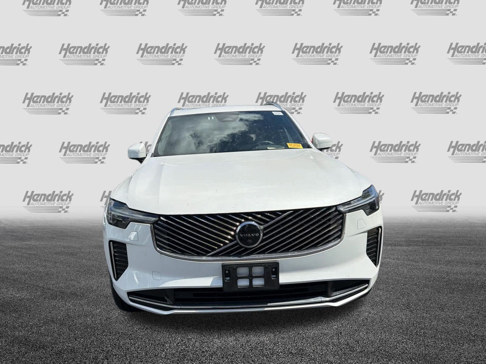 Certified 2026 Volvo XC90 B6 Plus AWD/4WD image 3