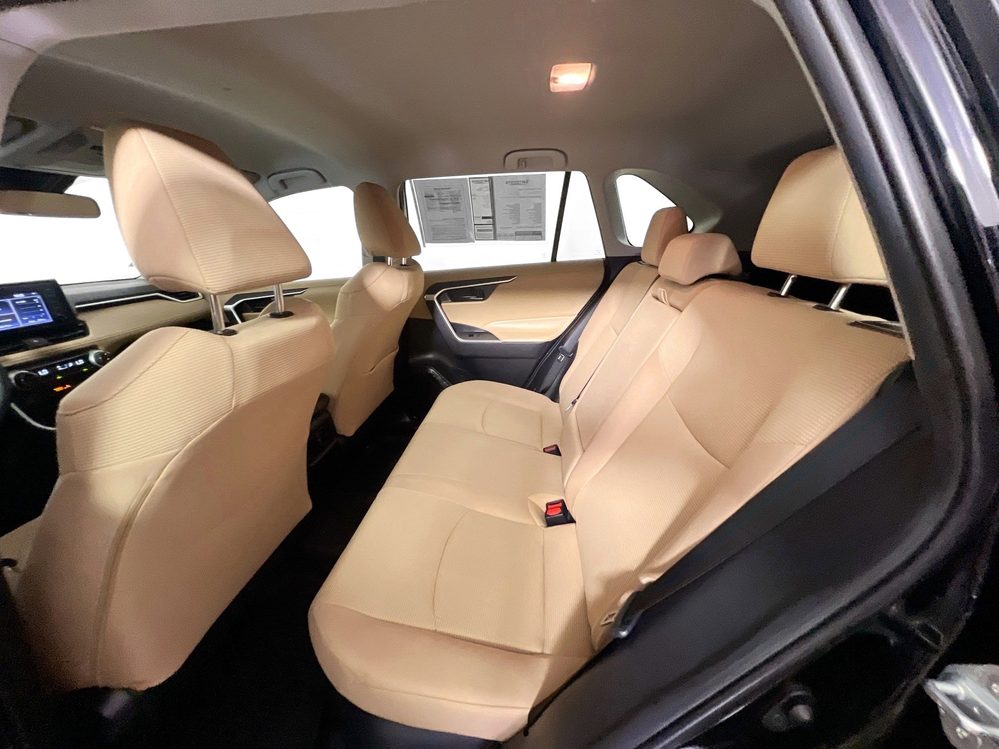 Used 2019 Toyota RAV4 LE image 28