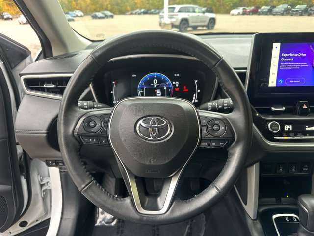 Used 2024 Toyota Corolla Cross XLE w/ Convenience Package AWD/4WD image 32