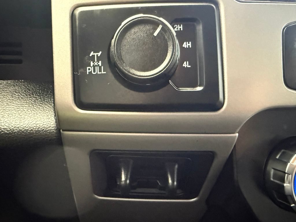 Used 2022 Ford F350 Lariat w/ Tremor Off-Road Package AWD/4WD image 38