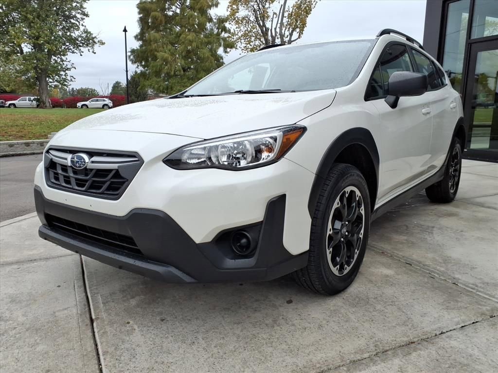 Used 2023 Subaru Crosstrek 2.0i image 4