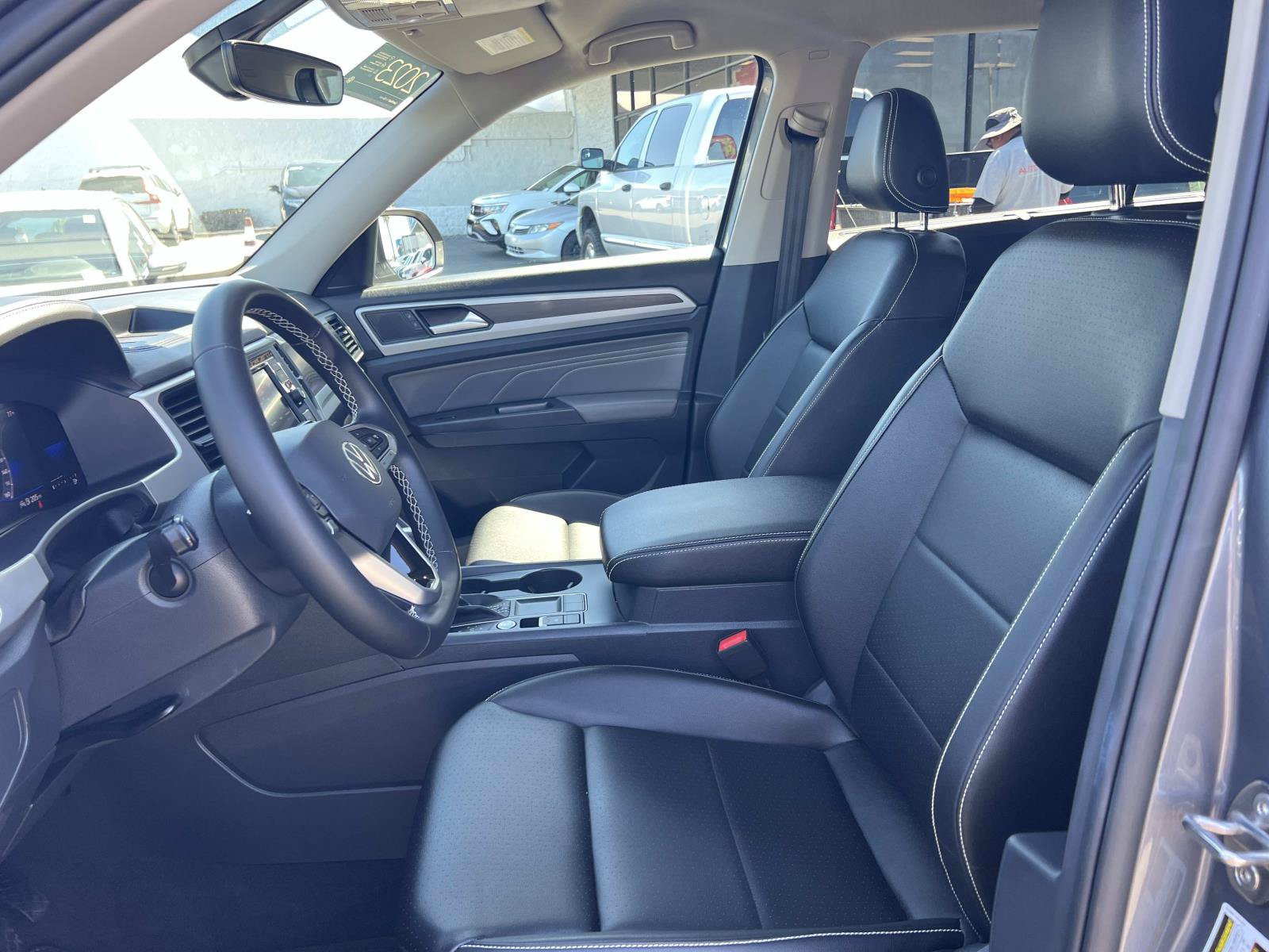 Certified 2023 Volkswagen Atlas SE FWD image 18