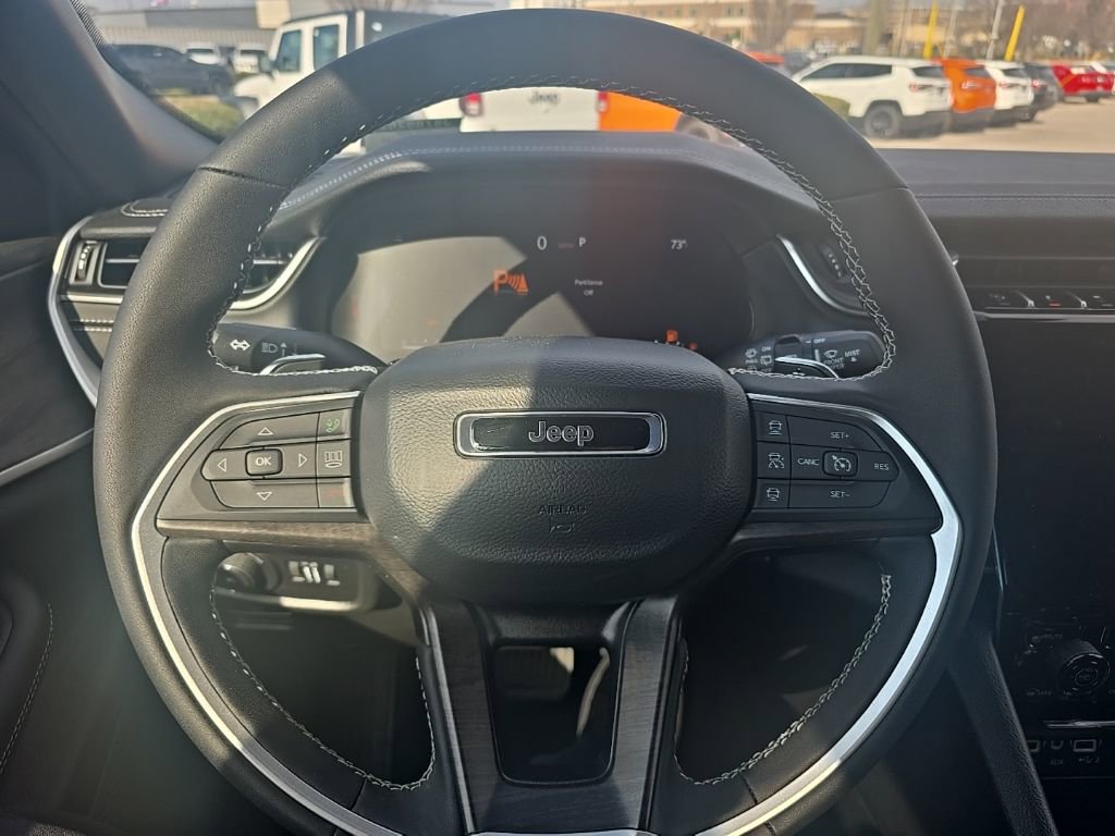 New 2025 Jeep Grand Cherokee Limited image 13