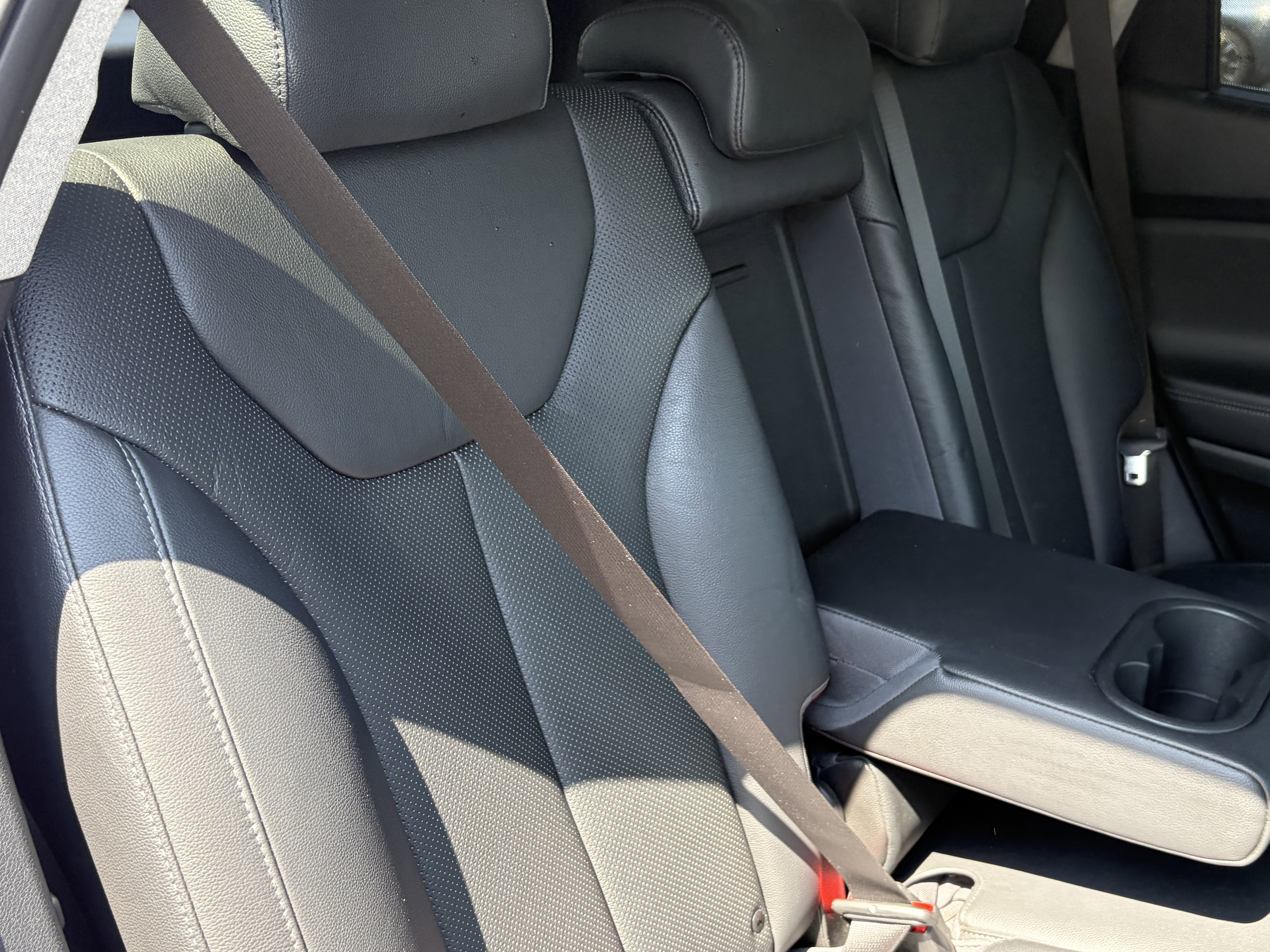 Used 2019 Hyundai Santa Fe Limited FWD image 32
