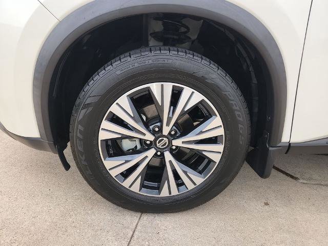 Certified 2021 Nissan Rogue SV FWD image 30