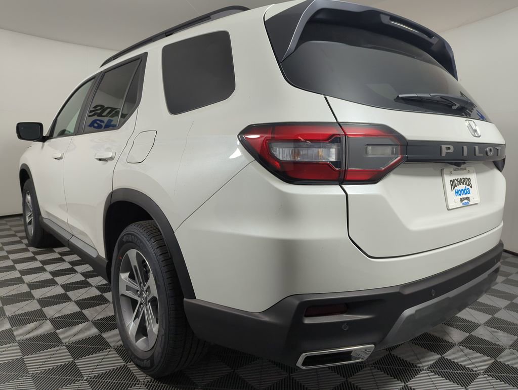 New 2026 Honda Pilot EX-L image 3