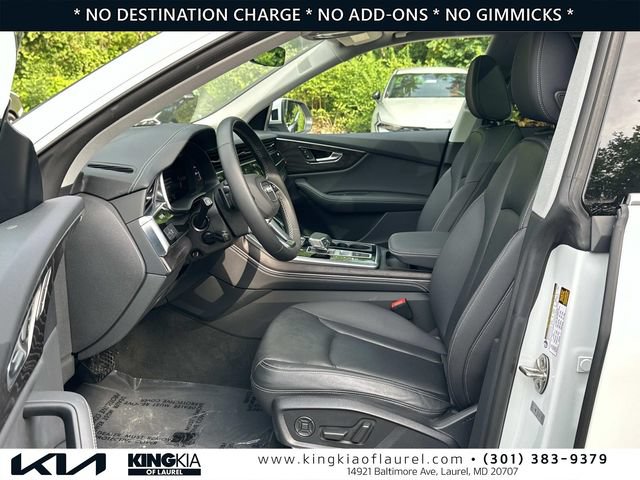 Used 2023 Audi Q8 Premium Plus AWD/4WD image 21