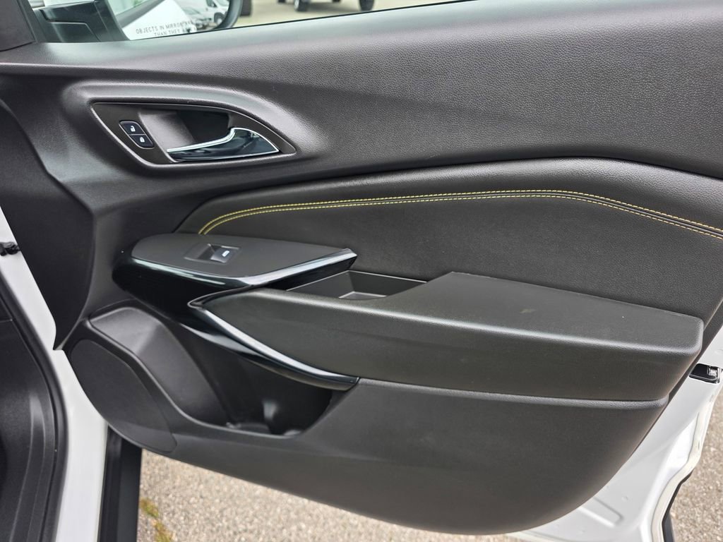 Used 2026 Chevrolet Trax LT FWD image 24